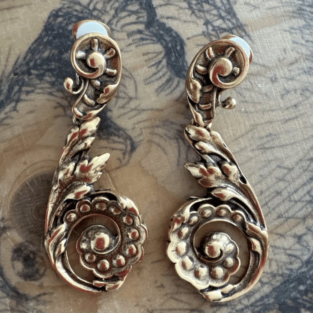 Oscar De La Renta Costume Jewellery Clip On Baroque Earrings